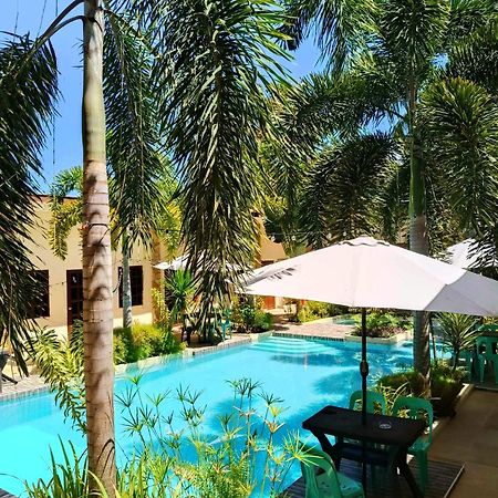 Softstone Resort Panglao Exterior photo